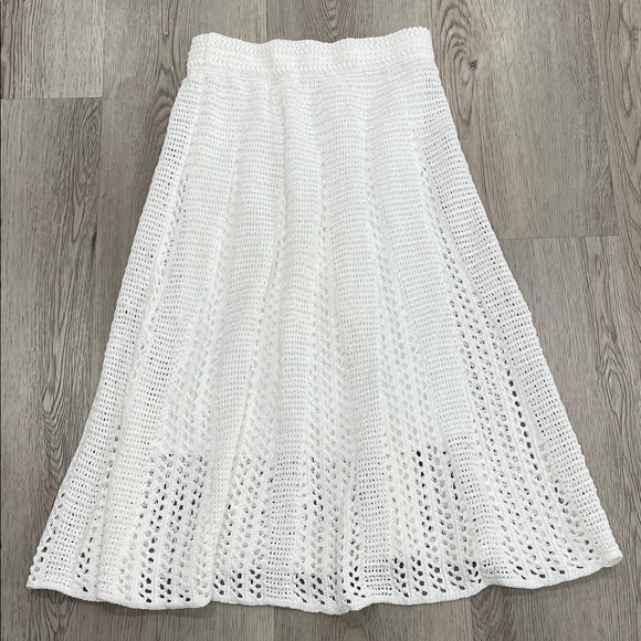 Vince Dresses & Skirts - Vince Elegant White Crochet Skirt